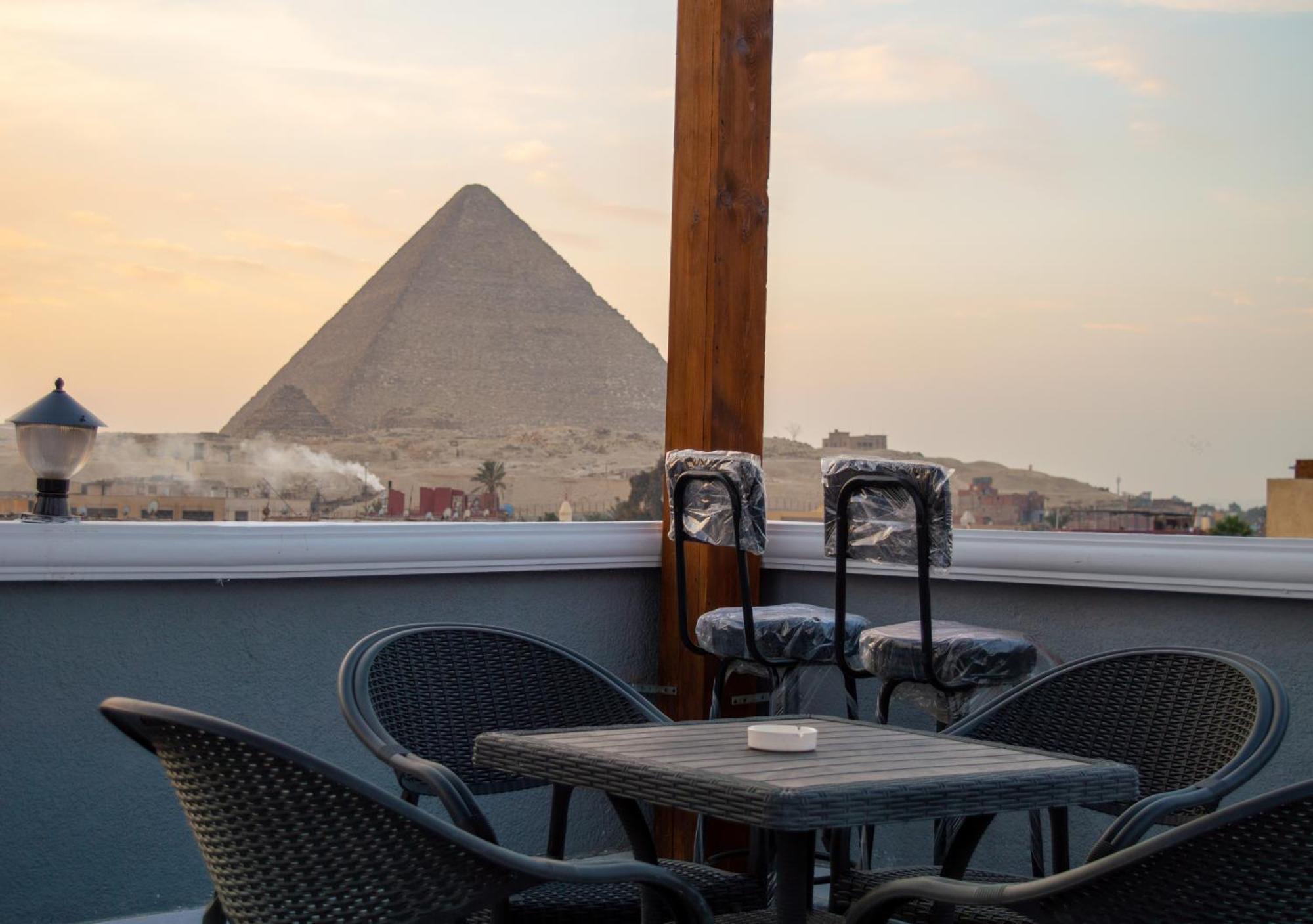 The Pyramids Gate Inn Kafret el-Gabal Dış mekan fotoğraf