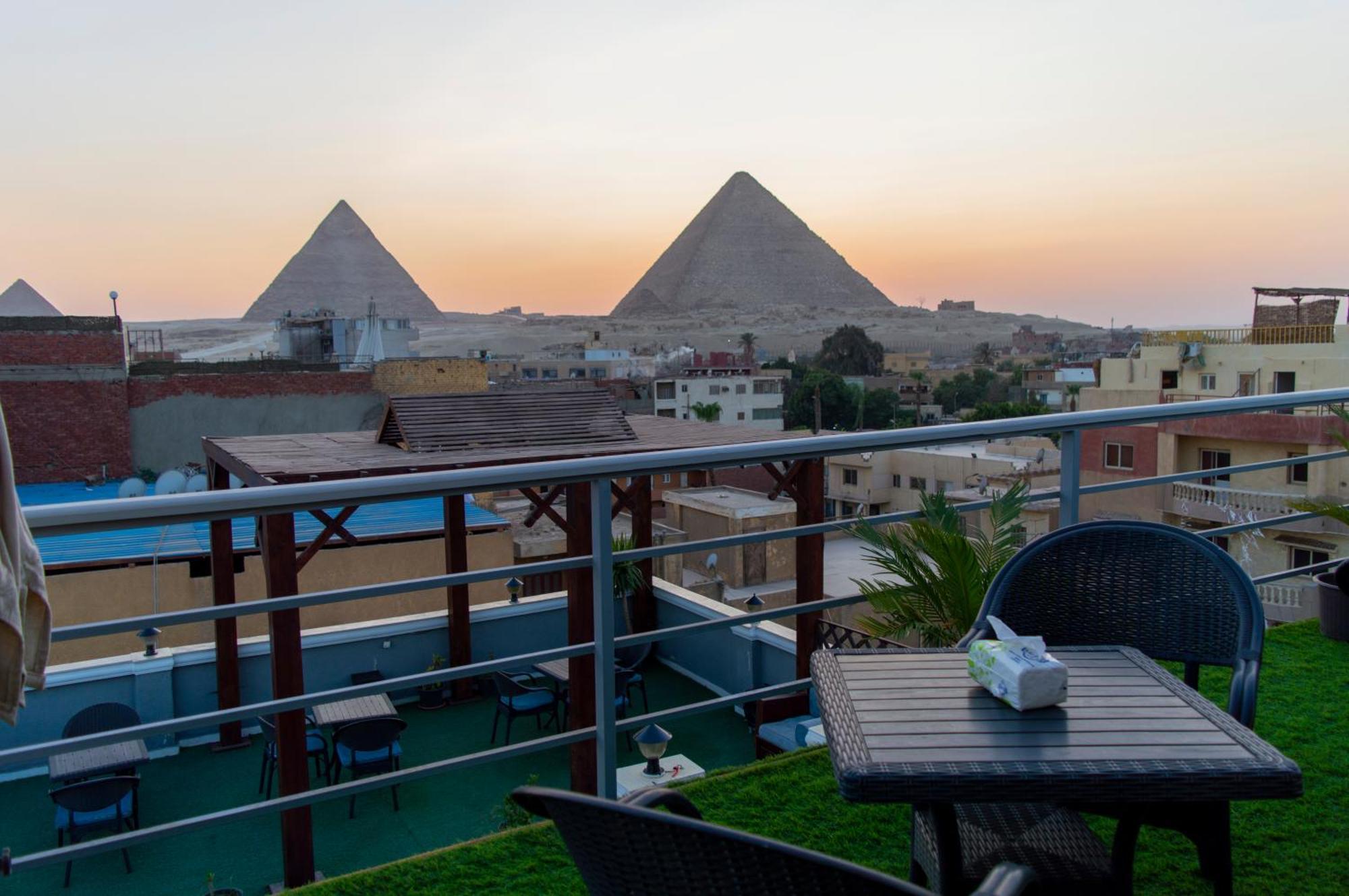The Pyramids Gate Inn Kafret el-Gabal Dış mekan fotoğraf