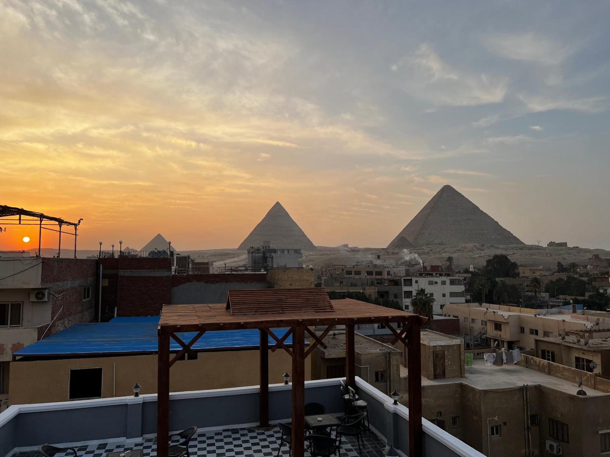 The Pyramids Gate Inn Kafret el-Gabal Dış mekan fotoğraf
